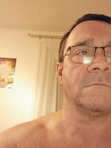 Abasc 53 éves férfi, Tolna megye