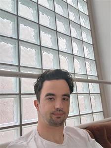 Ádosz 25 éves férfi, Hajdú-Bihar megye