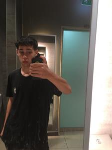 Adrián 15vok 18 éves férfi, Győr-Moson-Sopron megye