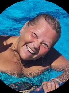 ÁGI 68 éves nő, Budapest