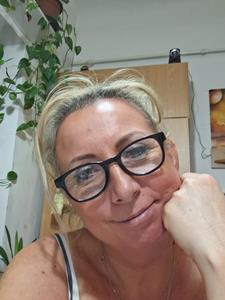 Andi 50 éves nő, Budapest