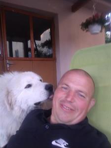 András 49 éves férfi, Komárom-Esztergom megye