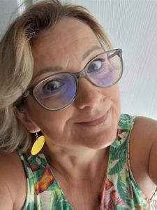 Andrea 49 éves nő, Pest megye