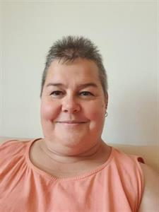 Angie 53 éves nő, Budapest