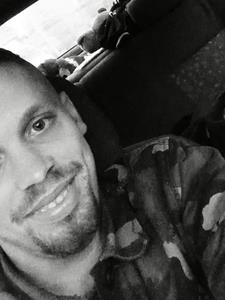 Atesz 28 éves férfi, Hajdú-Bihar megye