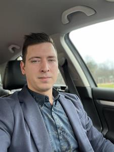 Axel 35 éves férfi, Győr-Moson-Sopron megye