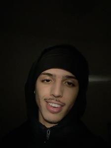 balint 25 éves férfi, Budapest