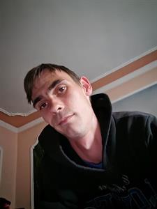 Barnus 28 éves férfi, Hajdú-Bihar megye