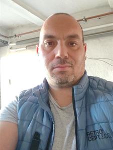 Bazsi 43 éves férfi, Budapest