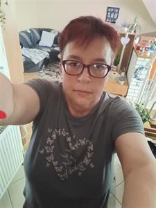 Bea 51 éves nő, Vas megye