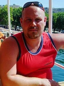 Béci 44 éves férfi, Komárom-Esztergom megye