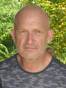 Béla 54 éves férfi, Győr-Moson-Sopron megye