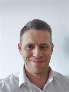 Bence 41 éves férfi, Budapest