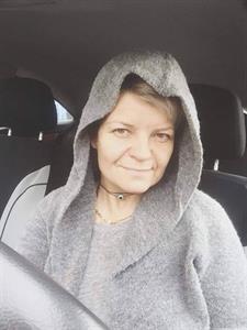 Brevis 52 éves nő, Komárom-Esztergom megye