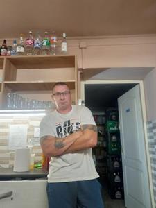 Csabesz 41 éves férfi, Jász-Nagykun-Szolnok megye