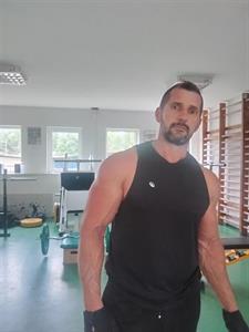 Csezta 47 éves férfi, Jász-Nagykun-Szolnok megye