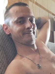 Csoki 34 éves férfi, Hajdú-Bihar megye