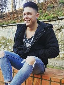 Dani 25 éves férfi, Veszprém megye