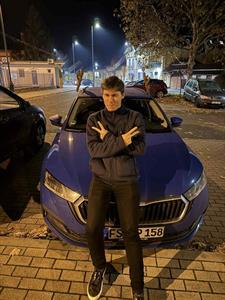 Dani 24 éves férfi, Komárom-Esztergom megye