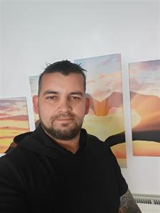 Dani 40 éves férfi, Győr-Moson-Sopron megye