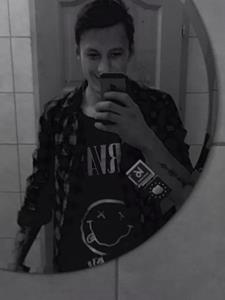 Daniii30 30 éves férfi, Jász-Nagykun-Szolnok megye