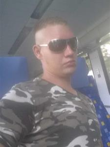 Dávidka22 28 éves férfi, Komárom-Esztergom megye
