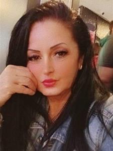 DINA 59 éves nő, Veszprém megye