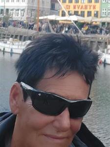 Enikő 5 57 éves nő, Békés megye