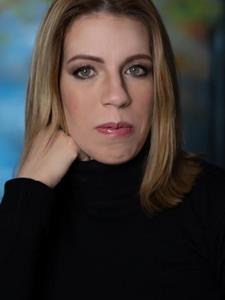 Evelin 29 éves nő, Budapest