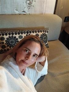 Évi 47 éves nő, Veszprém megye