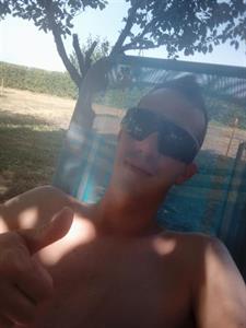 Gabesz 32 32 éves férfi, Fejér megye