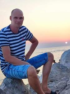 Gábor 35 éves férfi, Győr-Moson-Sopron megye