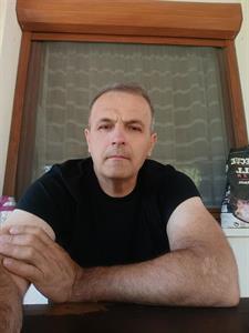 Gábor  47 éves férfi, Pest megye