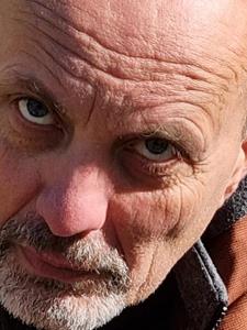 Gábor 65 éves férfi, Komárom-Esztergom megye