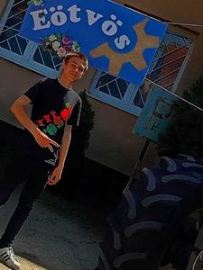 Gábor 19 éves férfi, Fejér megye