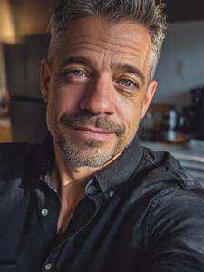 Gábor 50 éves férfi, Győr-Moson-Sopron megye