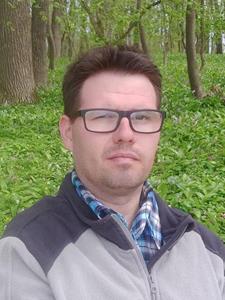 Gábor 35 éves férfi, Hajdú-Bihar megye