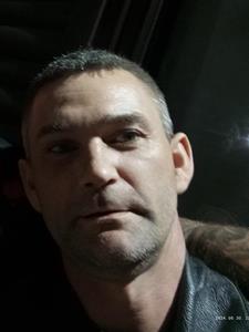 György 43 éves férfi, Békés megye