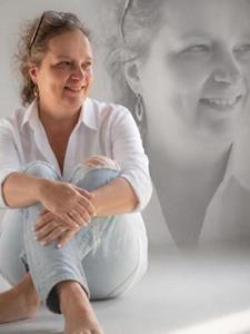 Ilona  60 éves nő, Fejér megye