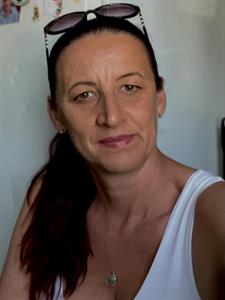 Inci 45 éves nő, Budapest