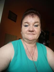 Ircsi 63 éves nő, Győr-Moson-Sopron megye