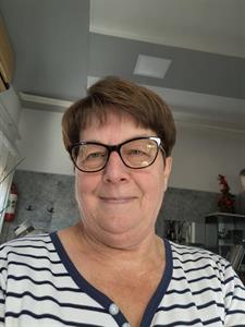 Irén 66 éves nő, Fejér megye