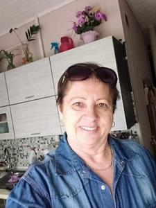 Irénke  65 éves nő, Pest megye