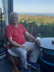 Istvánka  71 éves férfi, Hajdú-Bihar megye