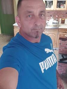 Iván 48 éves férfi, Békés megye