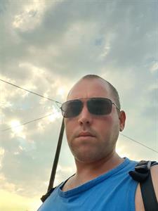 Jani 32 éves férfi, Budapest