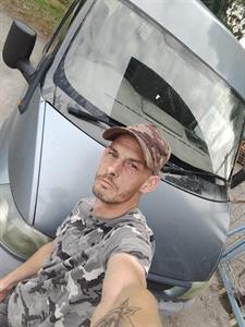 Janika 32 éves férfi, Tolna megye