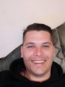 Janko 43 éves férfi, Komárom-Esztergom megye