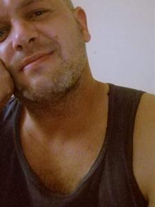 Jose 44 éves férfi, Budapest