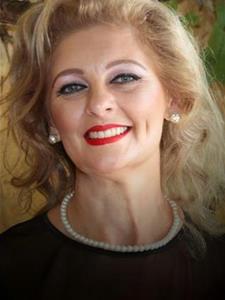 Judit  65 éves nő, Csongrád megye